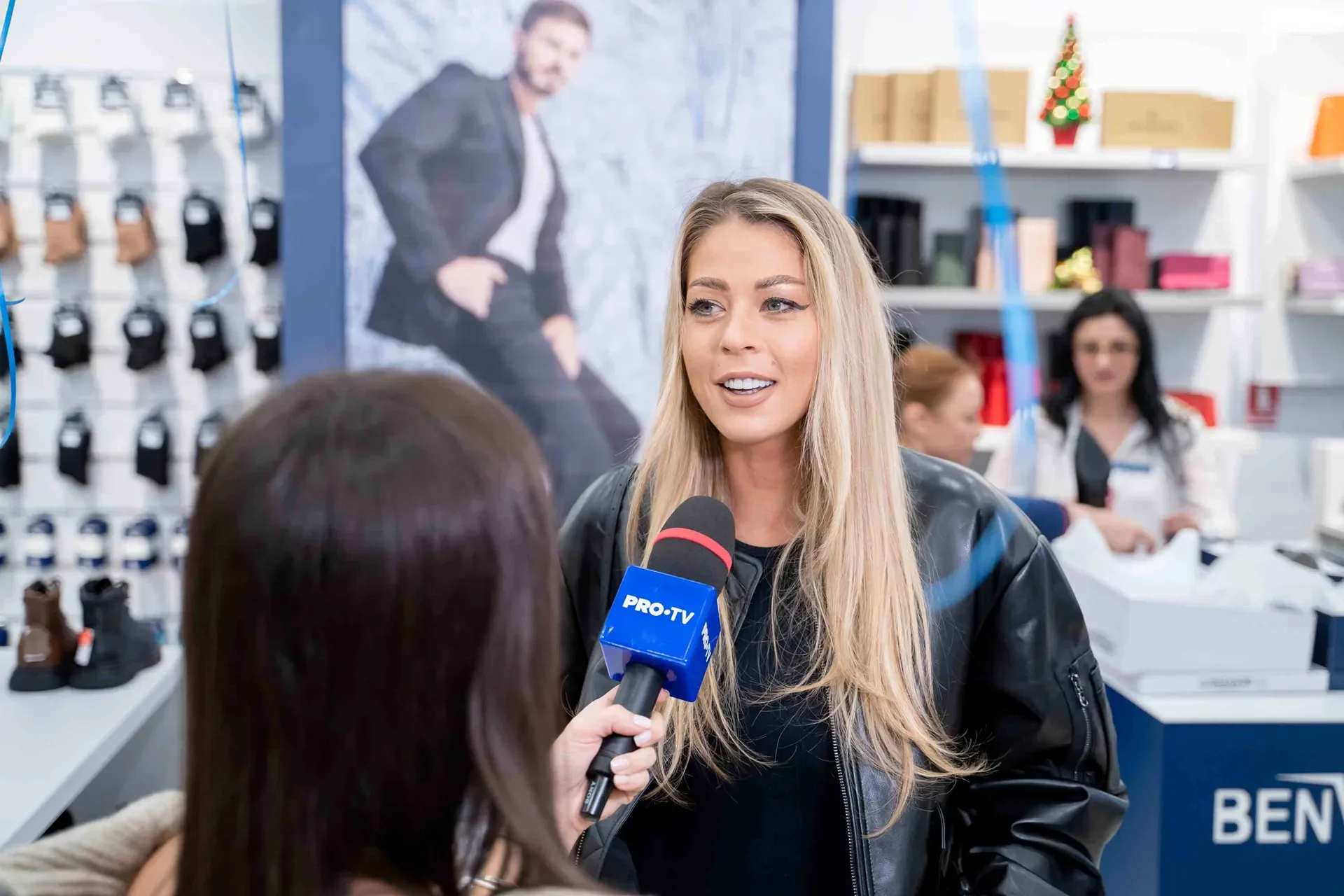 roxana nemes benvenuti mega mall