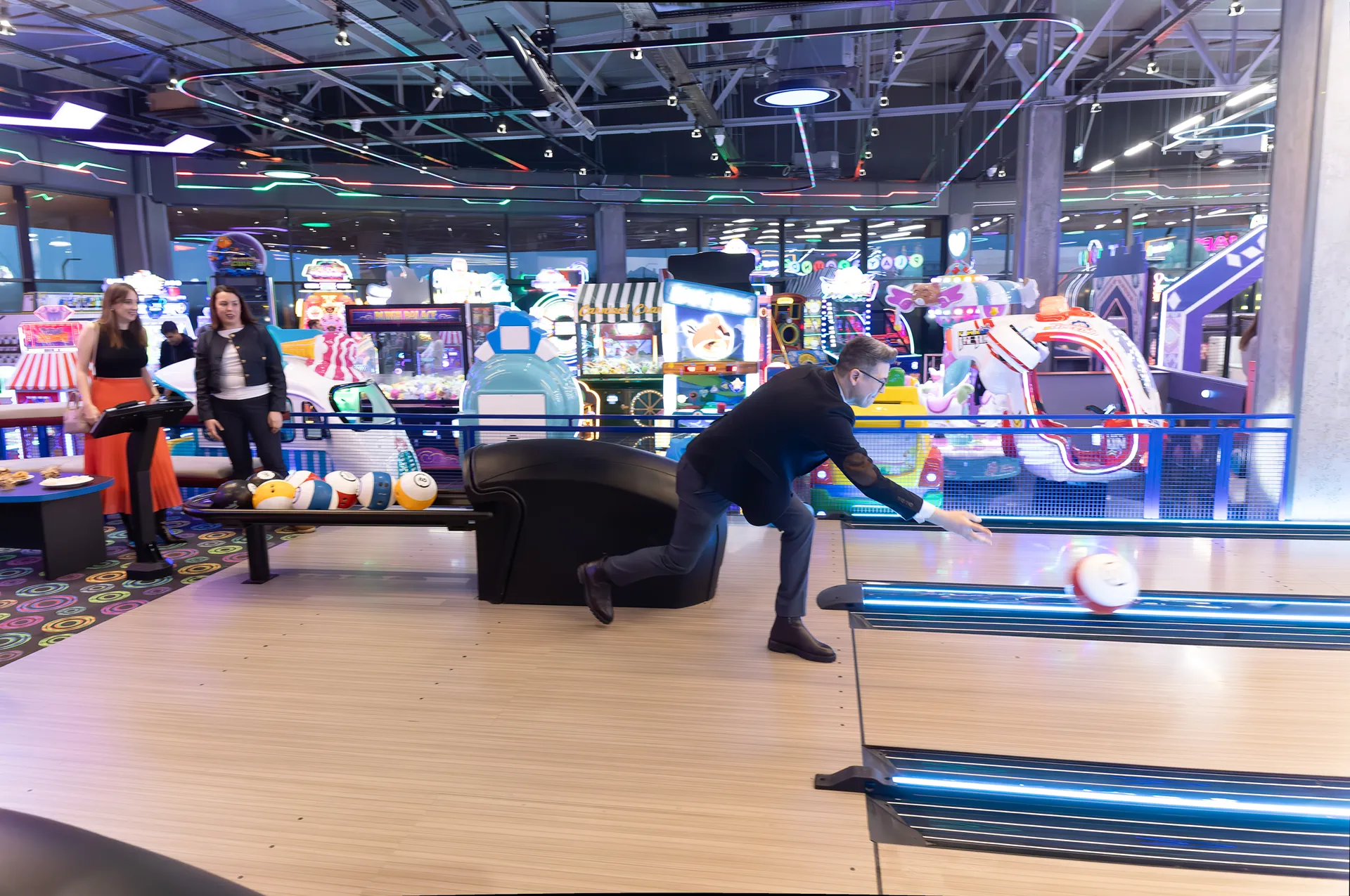 atmosfera rockn roll fun city cosmopolis 15