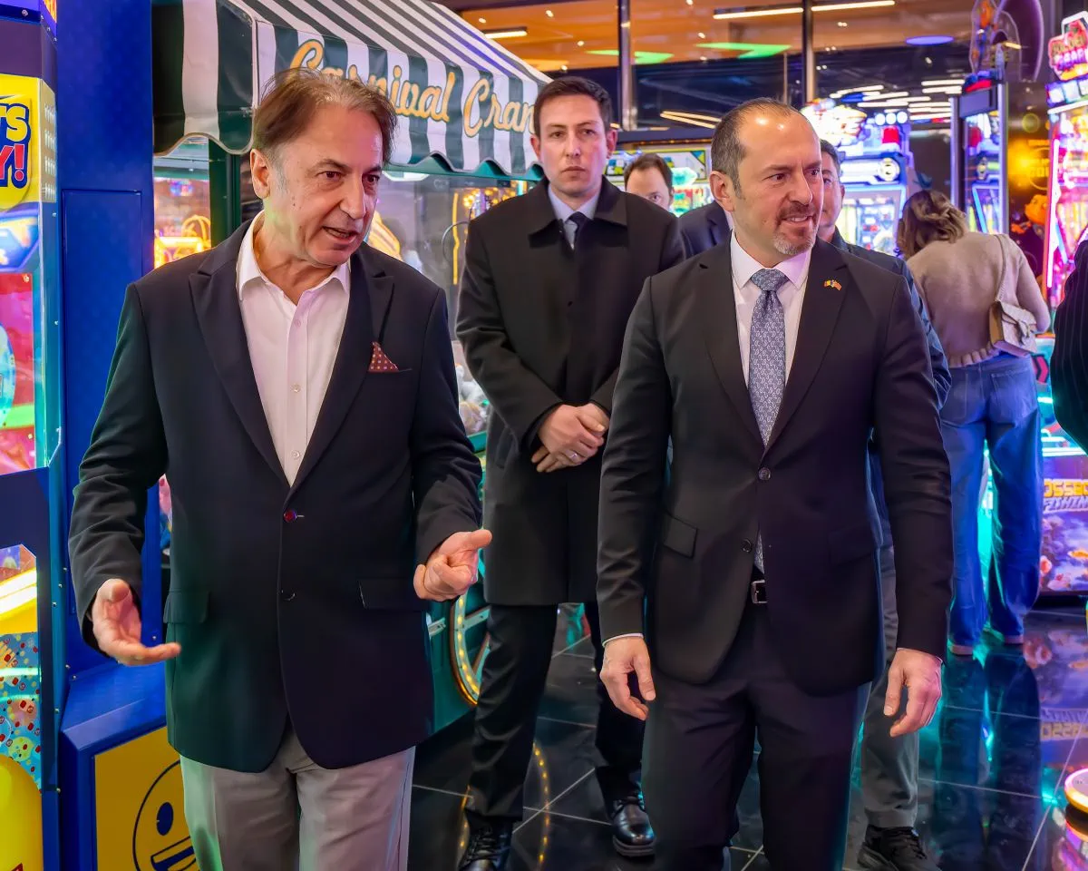 atmosfera rockn roll fun city cosmopolis